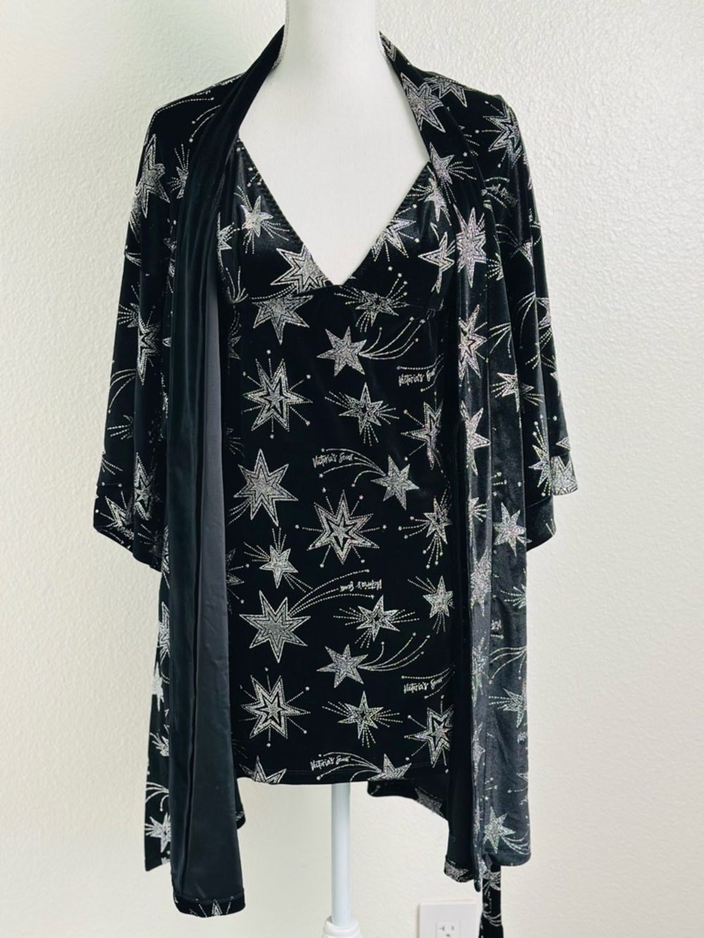 Victoria's Secret Velvet Star Kimono Robe Duster & Slip Dress Set Size Medium